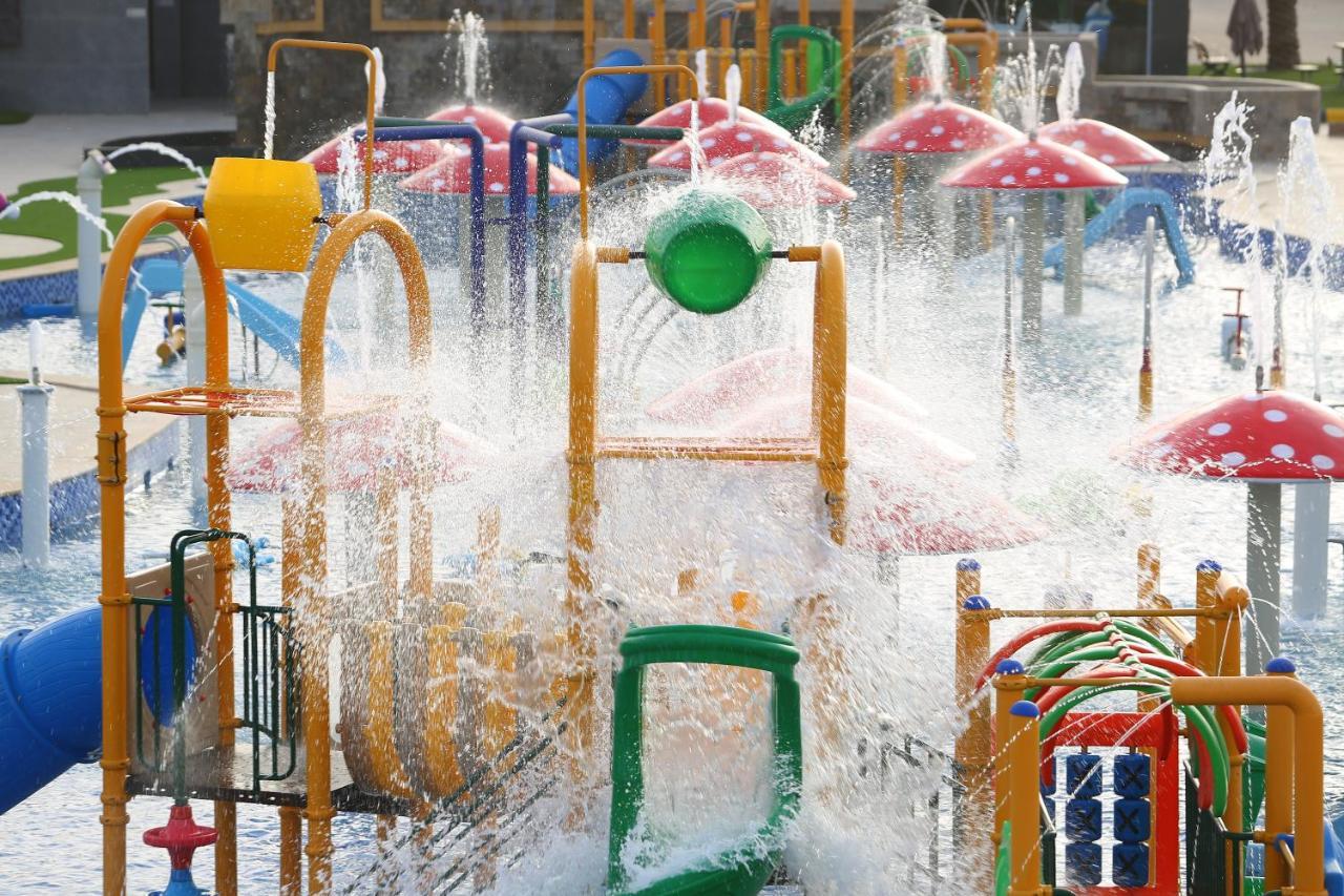 Amaaria Aquapark Resort Villas & Chalet 利雅德 外观 照片